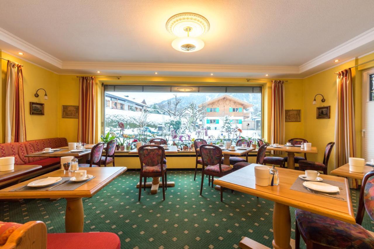 Hotel Garni Almenrausch Und Edelweiss การ์มิช-พาร์เทนเคียร์เชน ภายนอก รูปภาพ